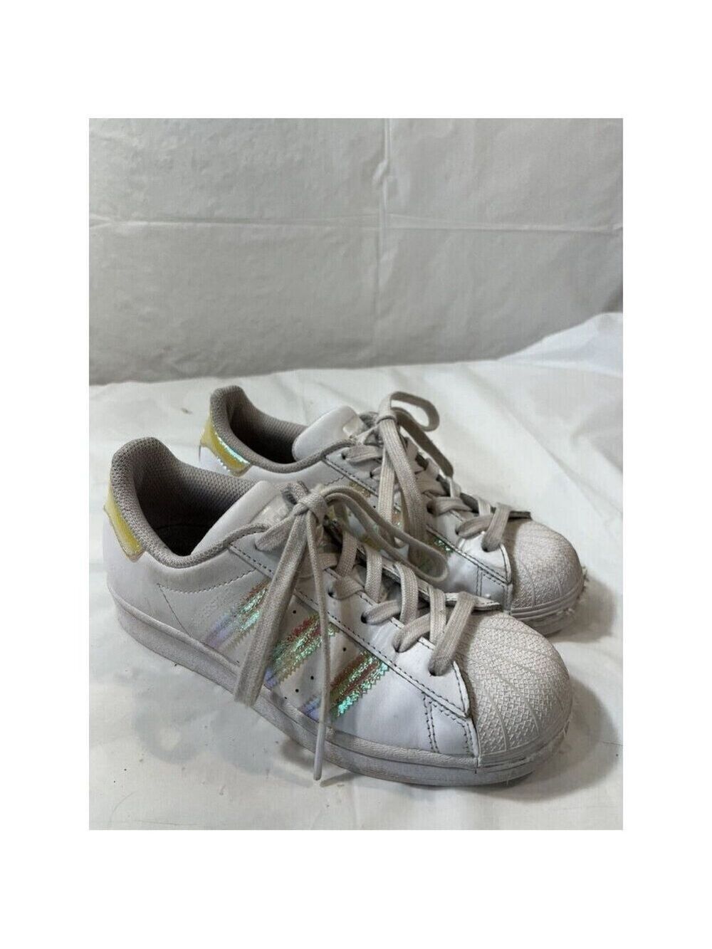 Adidas Superstar Girls Size 3.5 White iridescent Stripe  Fv3139